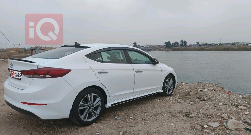 هيونداي النترا